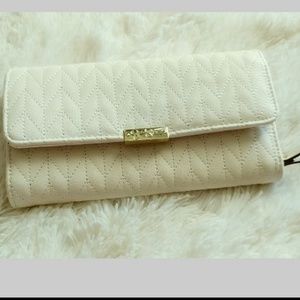 Jessica Simpson Wallet